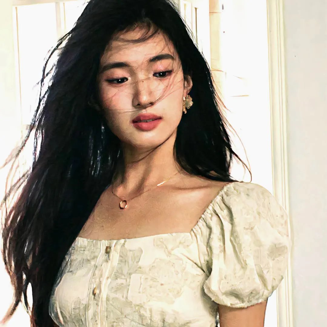 两个爱人和一只熊